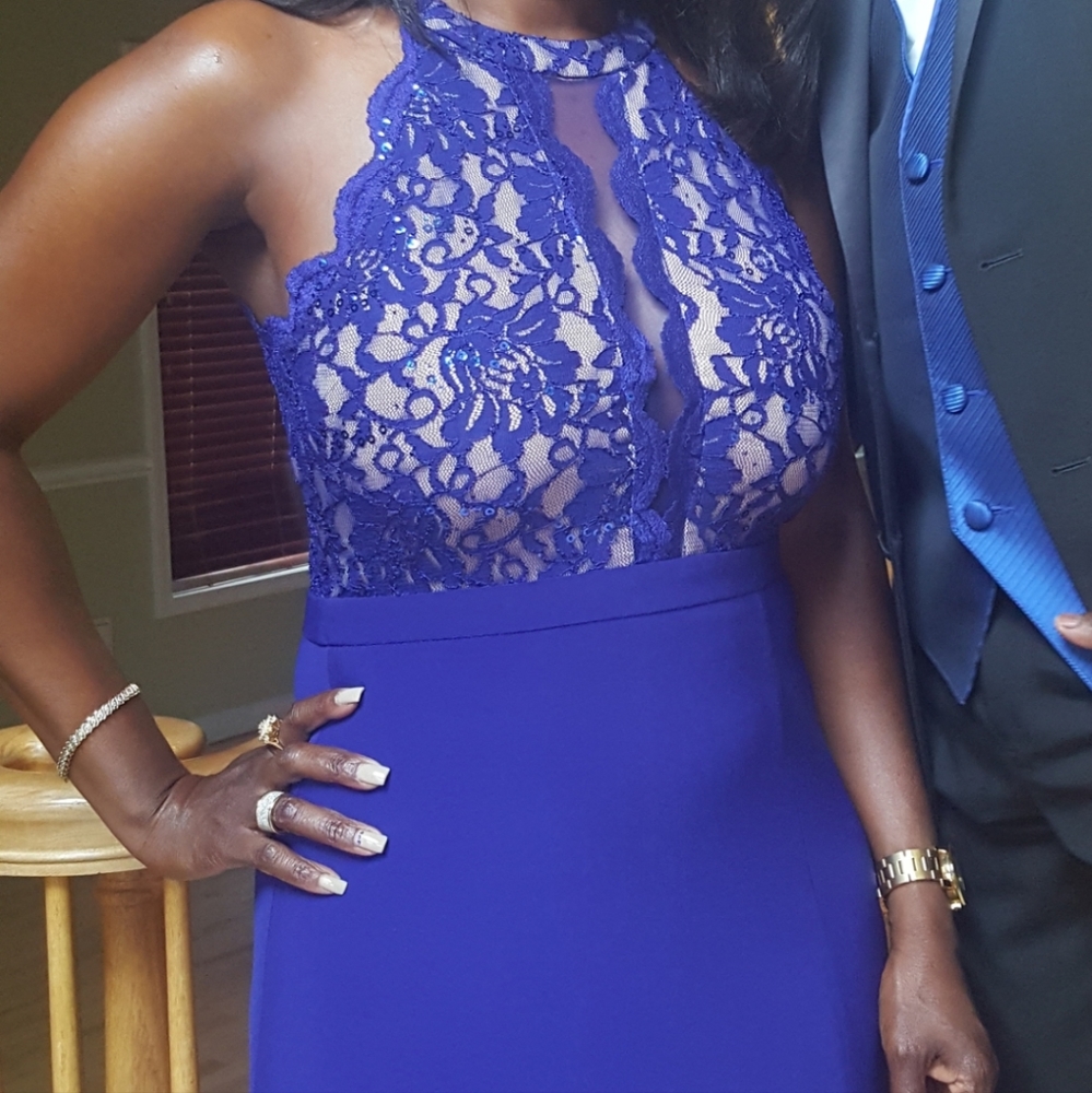 Dress - Picture 2 of 2